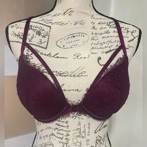💎 Very Sexy push up Victoria’s Secret burgundy bra 32 D NWOT